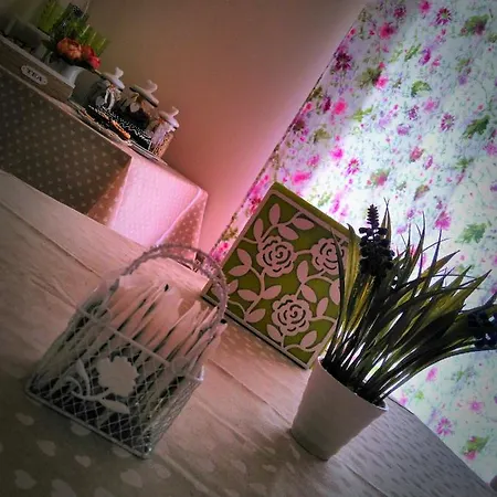 Oda ve Kahvaltı L'angolo Fiorito 3*