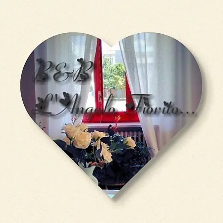 L'angolo Fiorito Bed & Breakfast