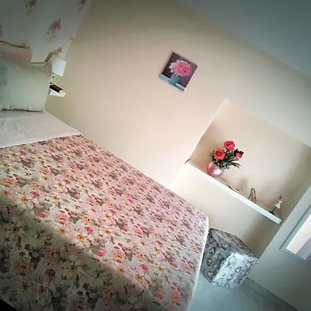 L'angolo Fiorito Bed & Breakfast Bernalda