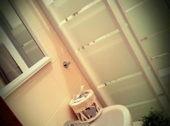 Bed & Breakfast L'angolo Fiorito 3*