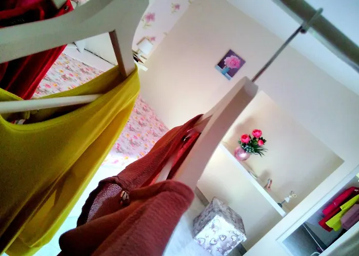 Bed & Breakfast L'angolo Fiorito 3*