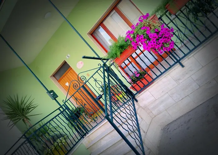 L'angolo Fiorito 3* Бернальда