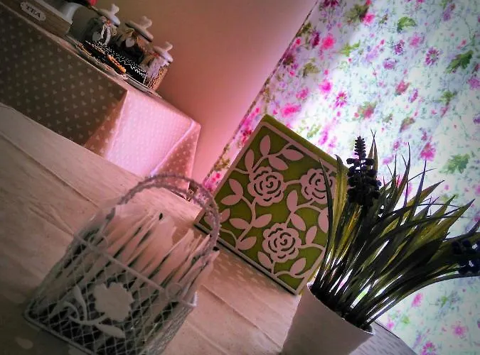 Bed & Breakfast L'angolo Fiorito 3*